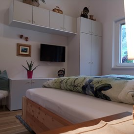 Chalet: Schlafzimmer 2 (erster Stock) - Lodge Sirius  - TYROL PURElife Lodges 