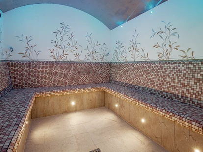 Hüttendorf - Hot Tub: beim Chalet - Wellness und Spa "Bergerbad" - Bayern Chalets