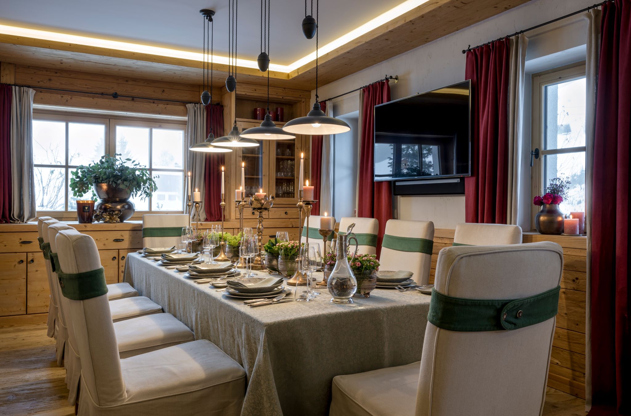 Chalet: Esszimmer - Die Schmiedalm