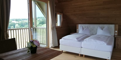 Hüttendorf - Parkplatz direkt an der Hütte - Steiermark - GOLF RESORT KLÖCH