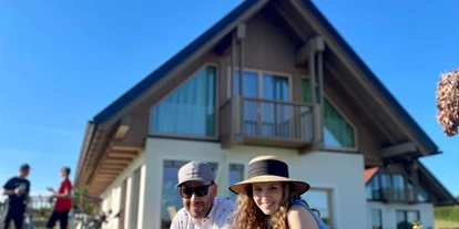 Hüttendorf - Parkplatz direkt an der Hütte - Steiermark - GOLF RESORT KLÖCH