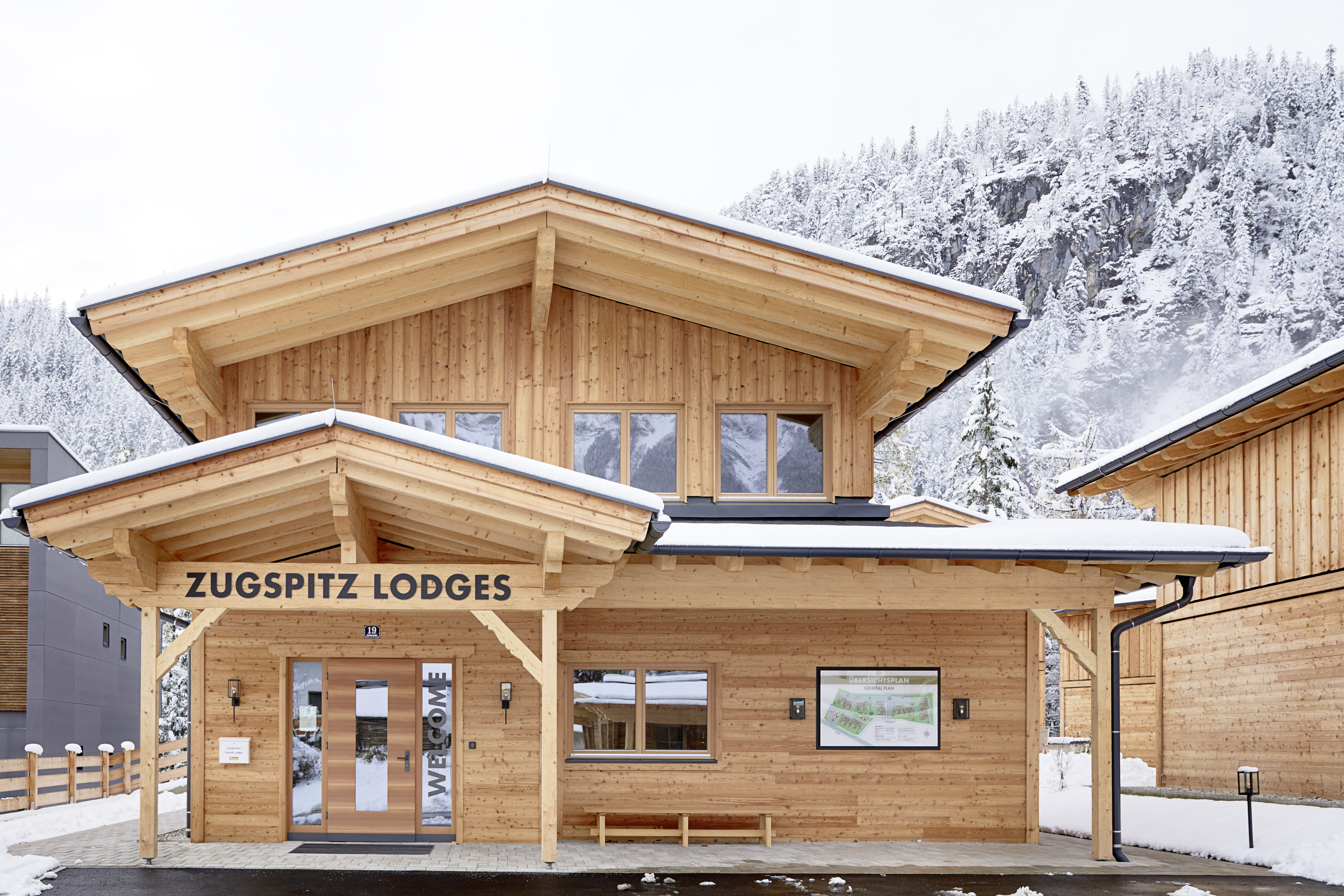 Chalet: Rezeption - Zugspitz Lodge