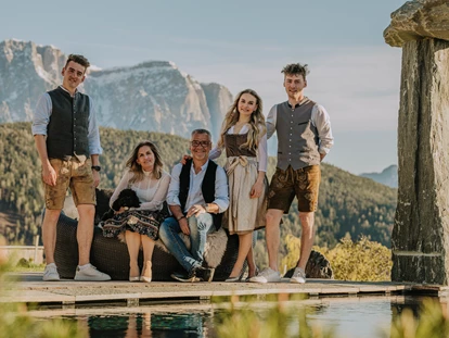Hüttendorf - Whirlpool: beim Chalet - Chalet Resort - ZU KIRCHWIES