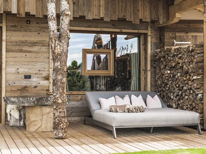 Hüttendorf - Whirlpool: beim Chalet - Chalet Resort - ZU KIRCHWIES