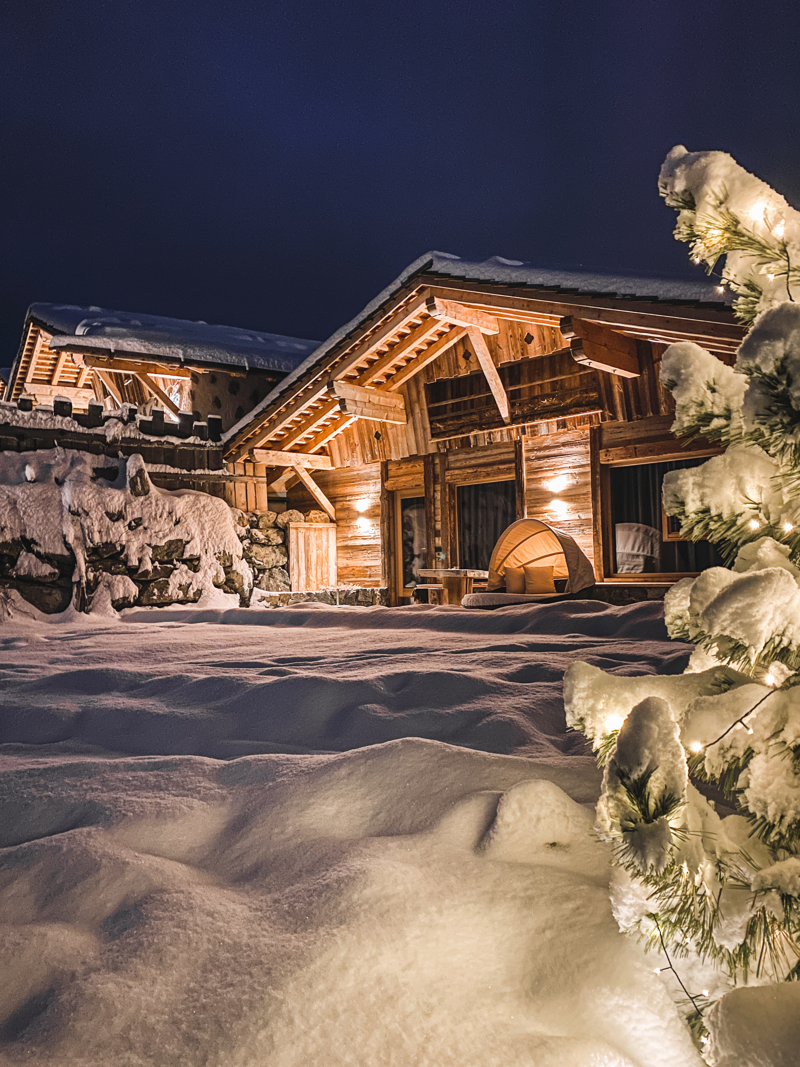 Hüttendorf - Frühstück: Frühstückservice - Chalet Resort - ZU KIRCHWIES