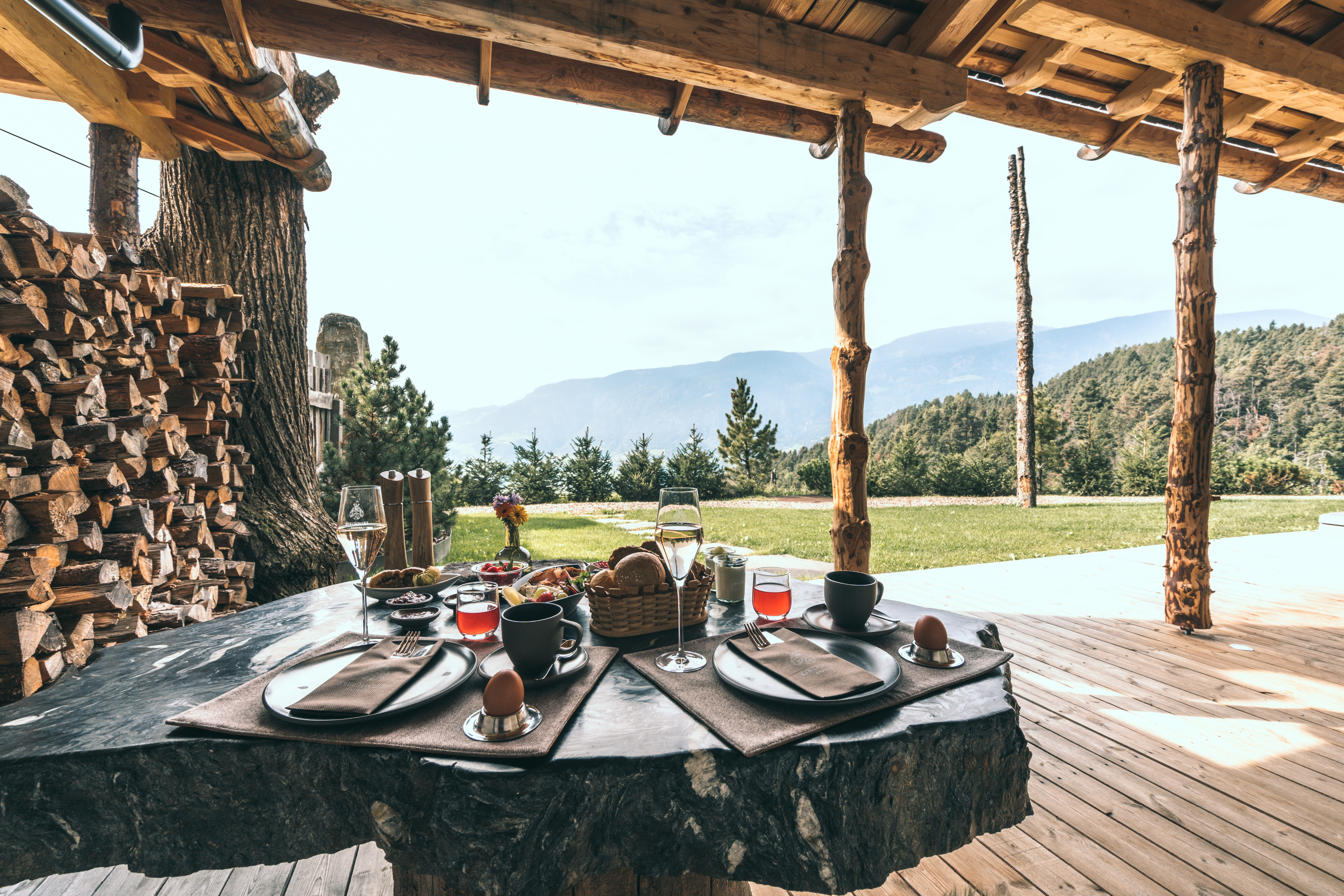 Hüttendorf - Frühstück: Frühstückservice - Chalet Resort - ZU KIRCHWIES