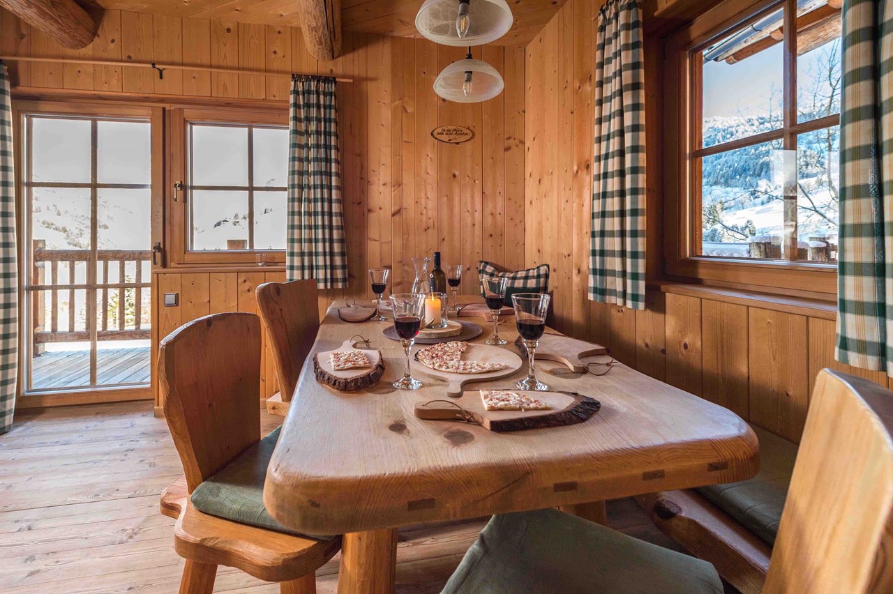 1001meter by Hüttendorf Maria Alm Hütten im Detail Aberg Hütte