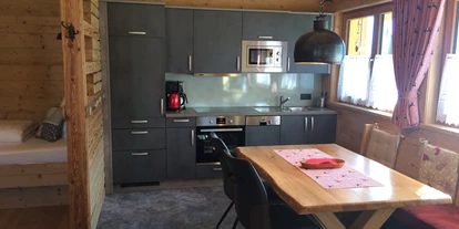 Hüttendorf - Schröcken - Wohnküche Kuschelhütte -  Lechtal Chalets