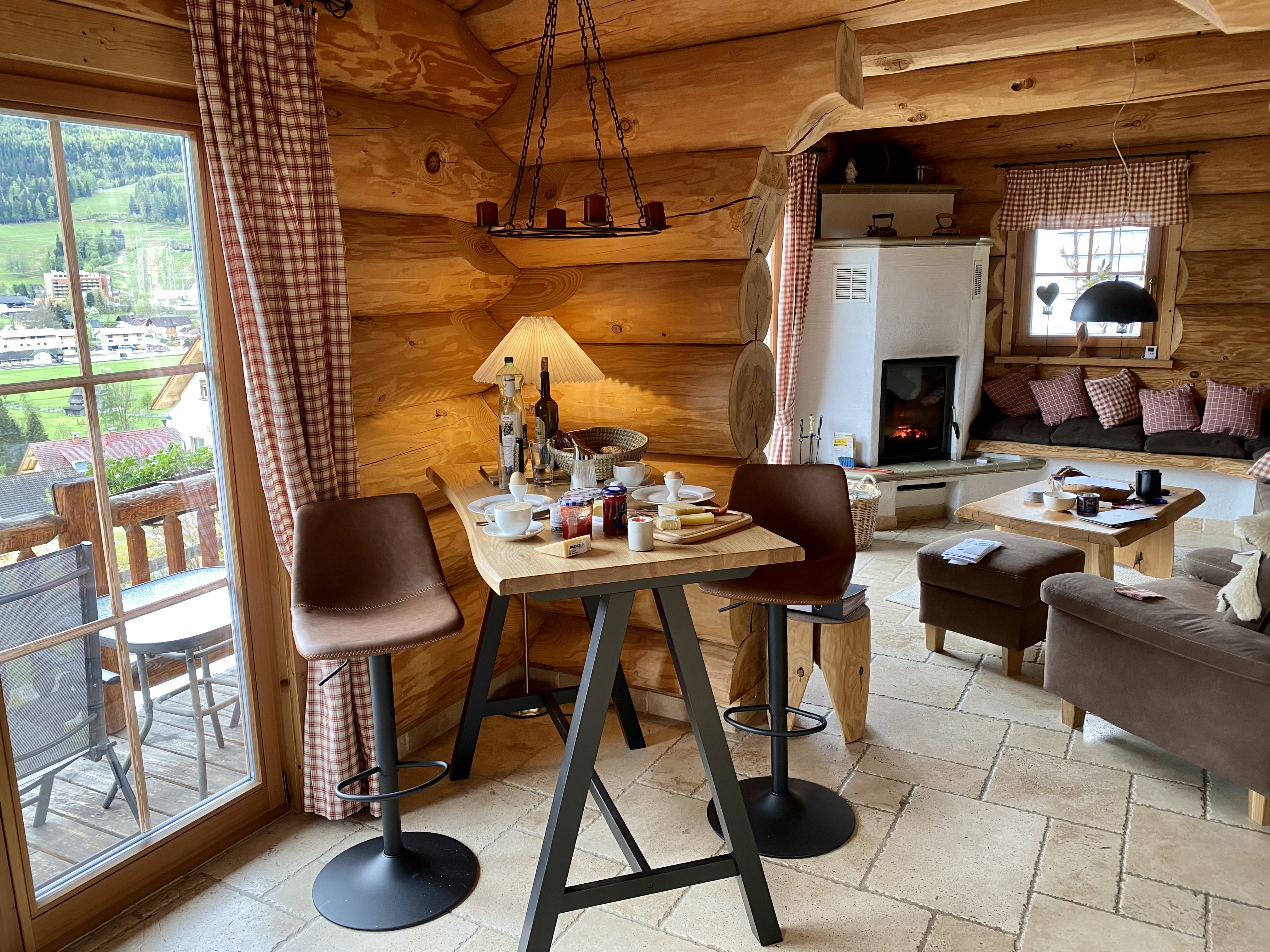 Chalet: Bartisch Küche - Kreischberg Lodge