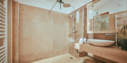 Hüttendorf - Schwerpunkt: Badeurlaub - Chalet Resort Seenland GmbH