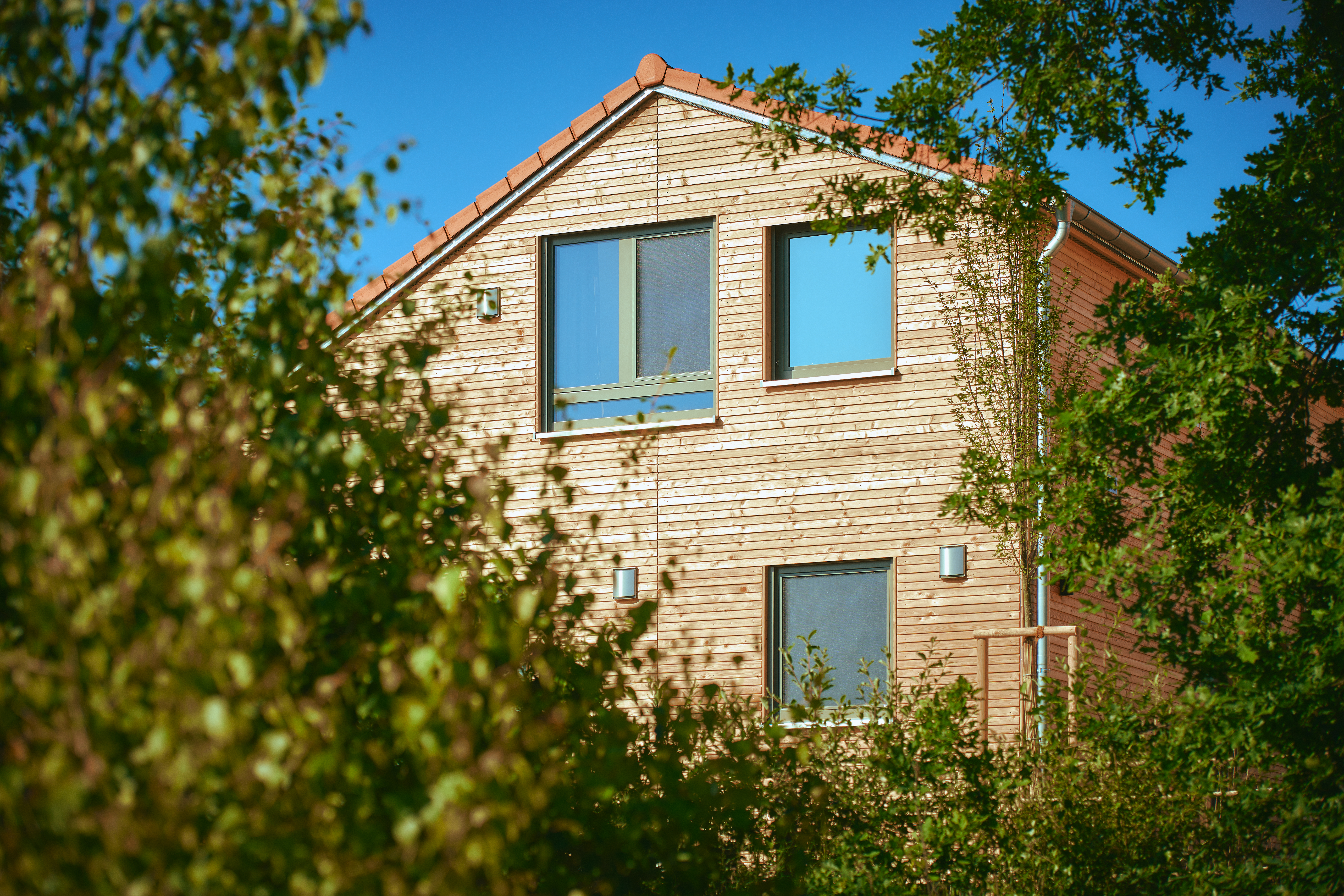 Hüttendorf - Brennberg - Chalet Resort Seenland GmbH