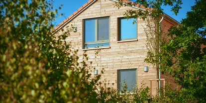 Hüttendorf - Schwerpunkt: Badeurlaub - Chalet Resort Seenland GmbH