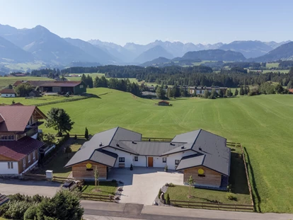 Hüttendorf - Schröcken - DIE ZWEI aus der Vogelperspektive - DIE ZWEI Sonnen Chalets