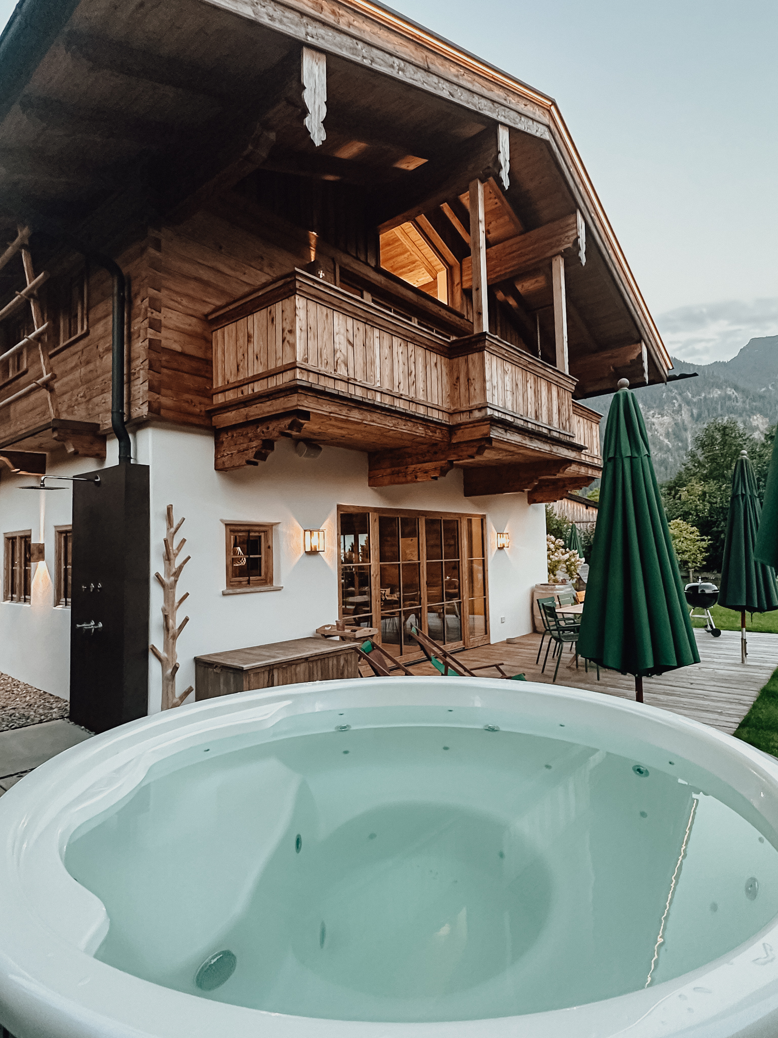 Chalet: Chalets Bayrischzell mit privatem Hottub und Sauna