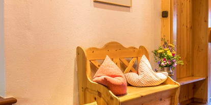 Hüttendorf - PLZ 5672 (Österreich) - Eingangsbereich Chalet Bascht - Chalet Marolden