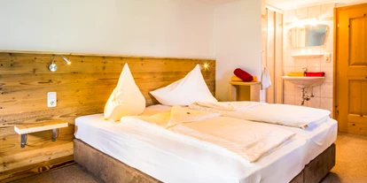 Hüttendorf - PLZ 5672 (Österreich) - Zimmer Chalet Bascht - Chalet Marolden