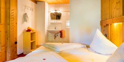 Hüttendorf - PLZ 5672 (Österreich) - Zimmer Chalet Bascht - Chalet Marolden