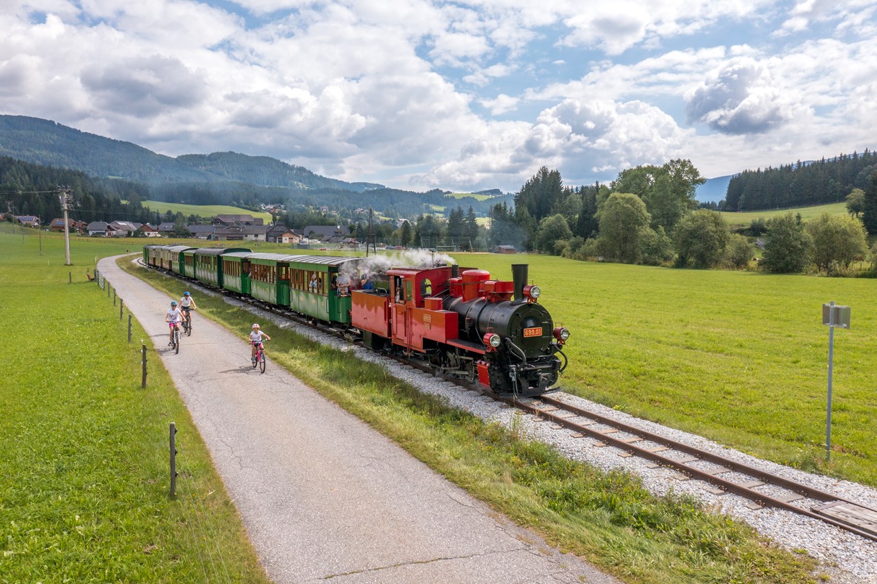 Chaletdorf Fanningberg Ausflugsziele Nostalgiebahnen und Dampferl im Salzburger Lungau