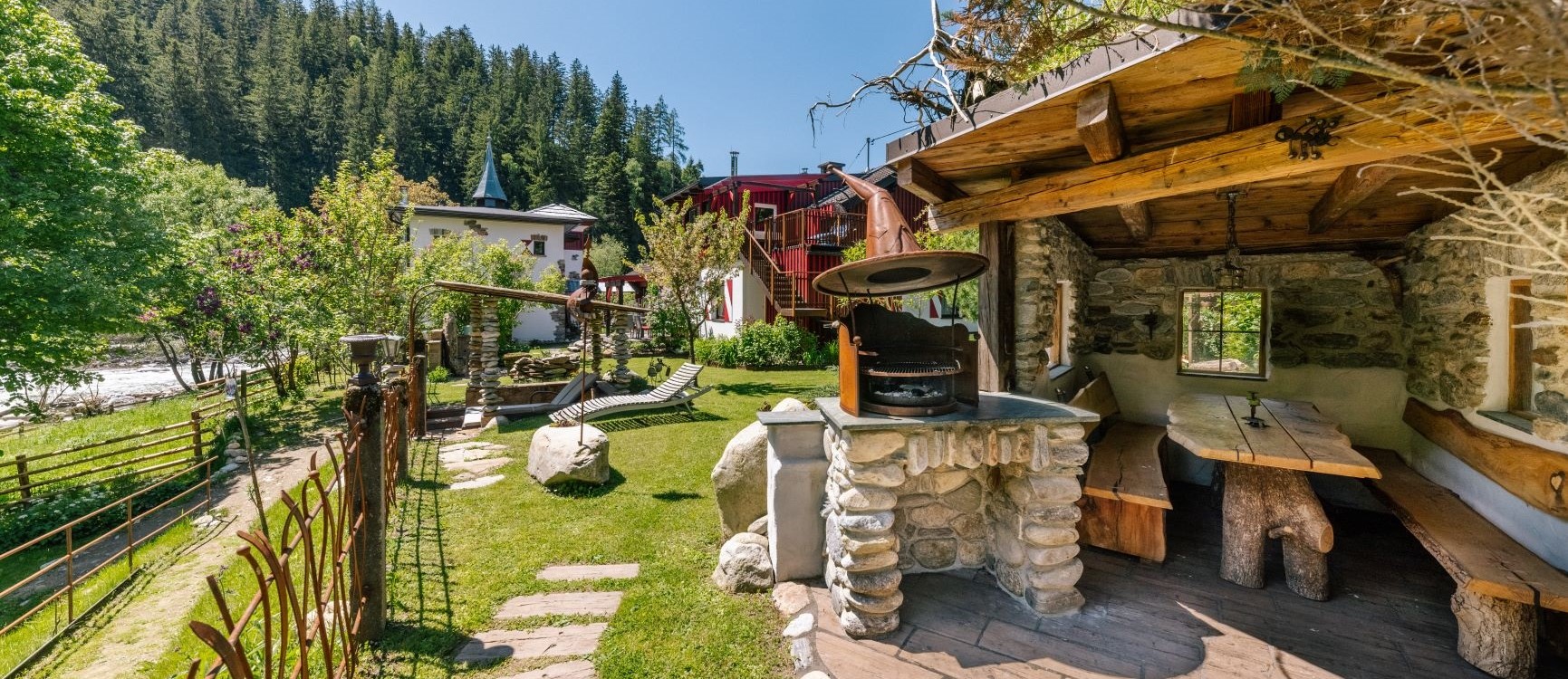 Smileys Fluss Chalet Hütten im Detail Smileys Fluss Chalet Forelle