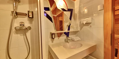 Hüttendorf - Chaletgröße: 8 - 10 Personen - Badezimmer 2 - Glocknerhaus Naturdomizil