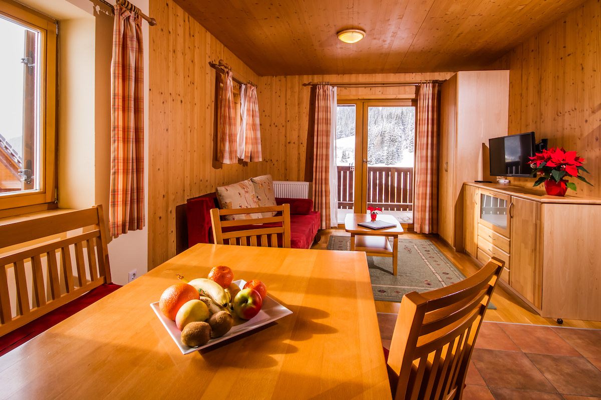 Hüttendorf - Flattnitz - Monarchia Park