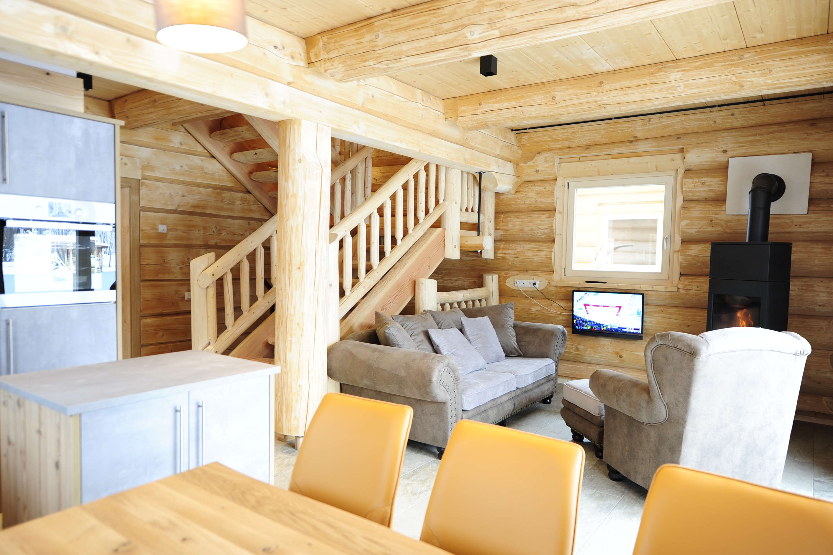 Chalet: Summit Lodges