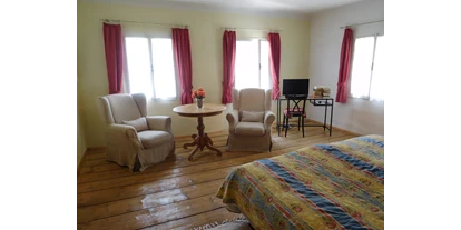 Hüttendorf - Hohentauern - 1. Schlafzimmer - Romantische Ferienhütte