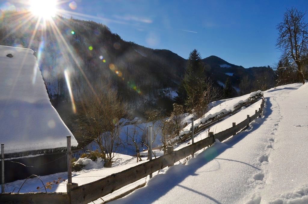 Chalet: Winter - Romantische Ferienhütte
