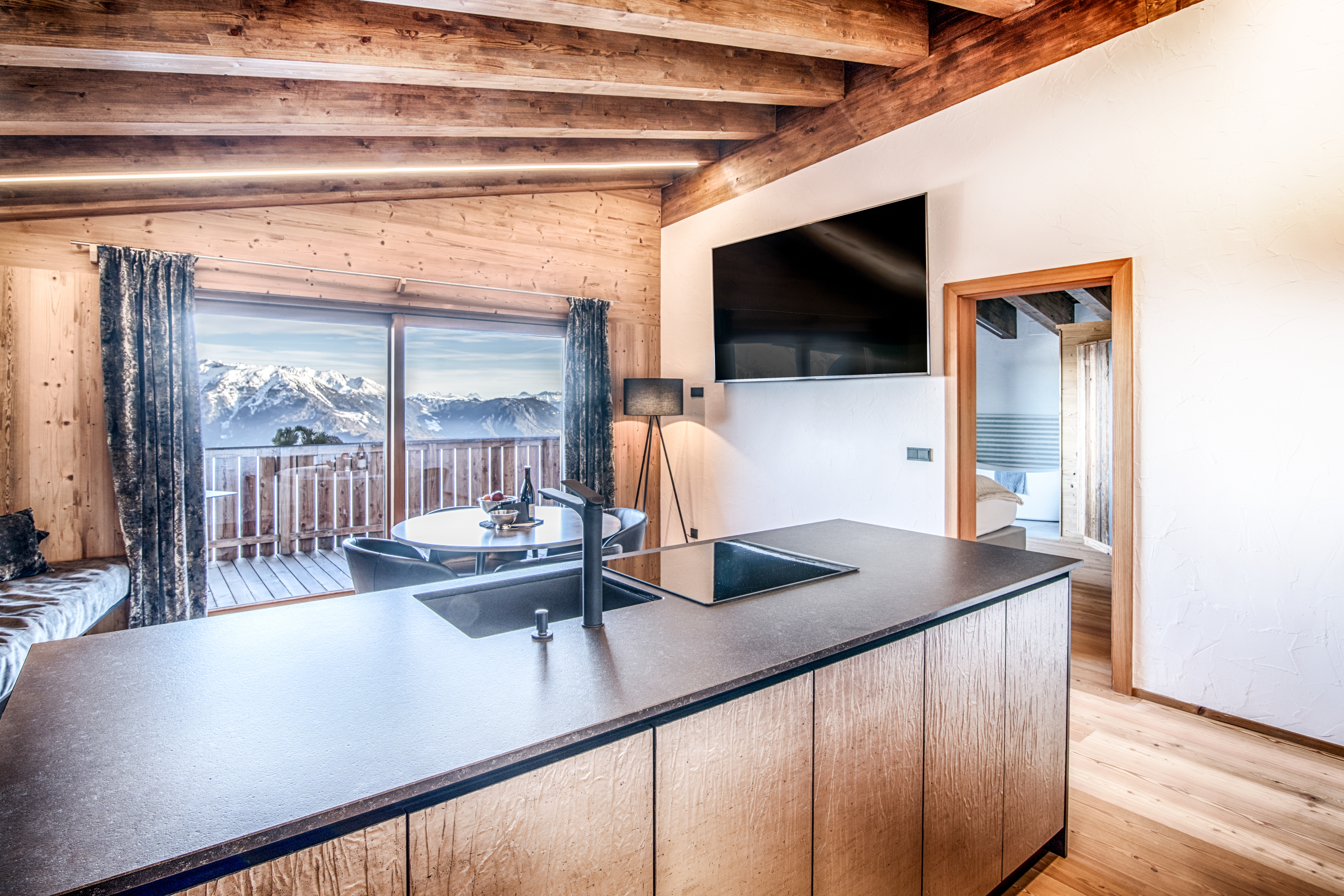 STERN MOUNTAIN CHALETS **** Hütten im Detail "luxury panorama suite"