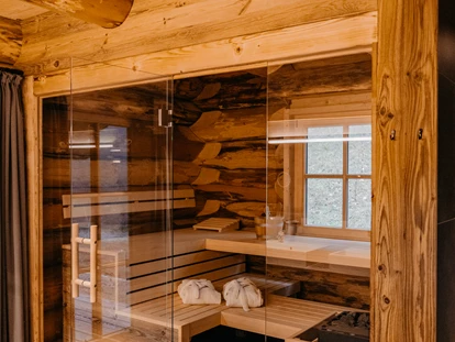 Hüttendorf - Whirlpool: beim Chalet - Laumertal