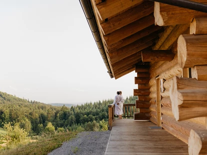 Hüttendorf - Whirlpool: beim Chalet - Laumertal