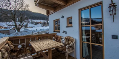 Hüttendorf - Chaletgröße: 4 - 6 Personen - Pinzgau - Chalet Herbstzeit Leogang Panoramaterrasse im Winter - Herbstzeit Chalet Leogang