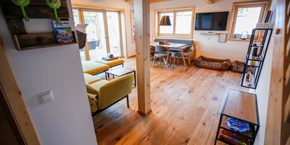 Hüttendorf - Chaletgröße: 8 - 10 Personen - Wohnbereich Rotfuchs - Designchalets Heidialm-Falkertsee