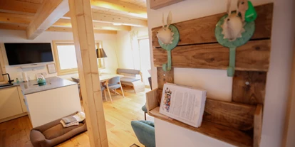 Hüttendorf - Chaletgröße: 8 - 10 Personen - Badezimmer mit Badewanne OG. Rotfuchs - Designchalets Heidialm-Falkertsee