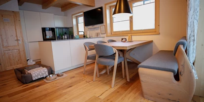 Hüttendorf - Chaletgröße: 8 - 10 Personen - Wohnbereich Schneehase - Designchalets Heidialm-Falkertsee
