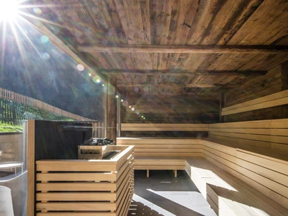 Hüttendorf - Schröcken - Sauna im Wellnessbereich im Berghaus Schröcken - Berghaus Schröcken