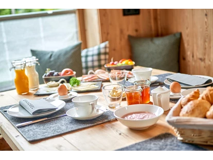Hüttendorf - Schröcken - Frühstückskorb  - Gränobel Chalets