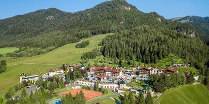 Hüttendorf - PLZ 5672 (Österreich) - Gesamtanlage Hotel Der Lärchenhof - Chalets am Hotel Der Lärchenhof