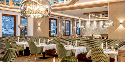 Hüttendorf - PLZ 5672 (Österreich) - Speisesaal am Hotel Der Lärchenhof - Chalets am Hotel Der Lärchenhof