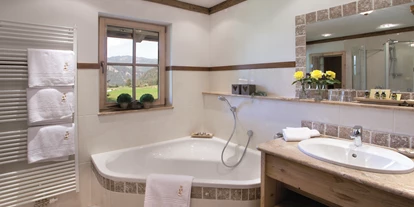 Hüttendorf - PLZ 5672 (Österreich) - Châlet Badezimer - Chalets am Hotel Der Lärchenhof
