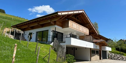 Hüttendorf - Parkplatz direkt an der Hütte - Chalet Steinbock
