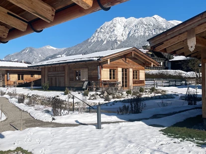 Hüttendorf - Schröcken - Chalet Holzar mit dem legendären Rubihorn im Hintergrund  - Alpglück Chalets *****