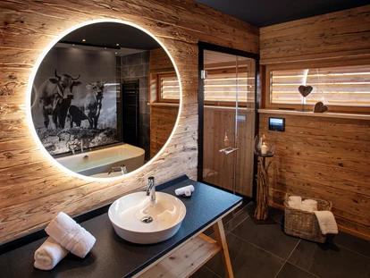 Hüttendorf - Schröcken - Badezimmer Chalet Sennar - Alpglück Chalets *****