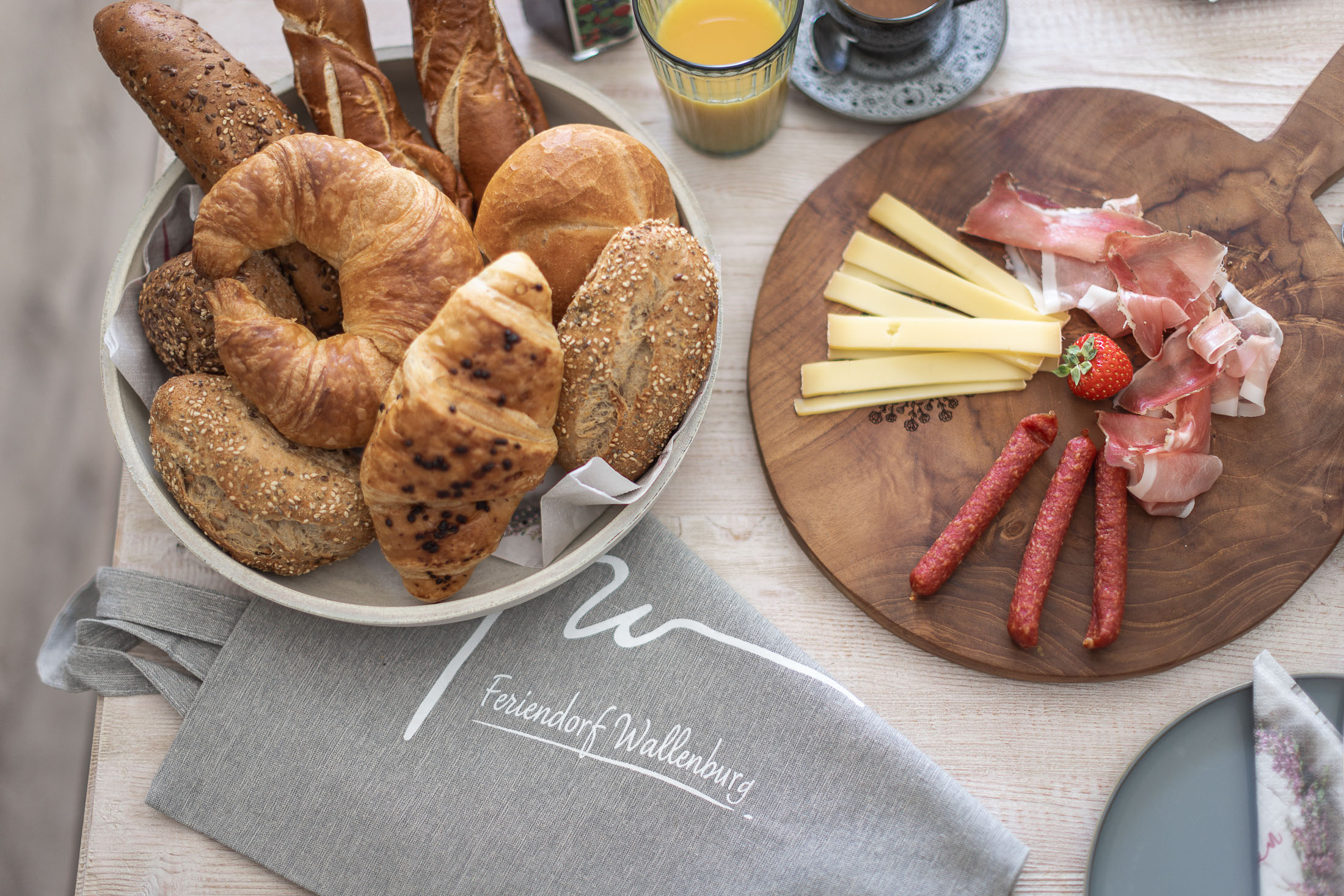 Chalet: Brötchenservice - Feriendorf Wallenburg