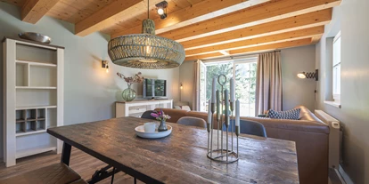 Hüttendorf - Chaletgröße: 4 - 6 Personen - Pinzgau - Wohnzimmer 6-Personen Apartment - Feriendorf Wallenburg