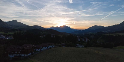 Hüttendorf - Chaletgröße: 4 - 6 Personen - Pinzgau - Birdview Sonnenuntergang - Feriendorf Wallenburg
