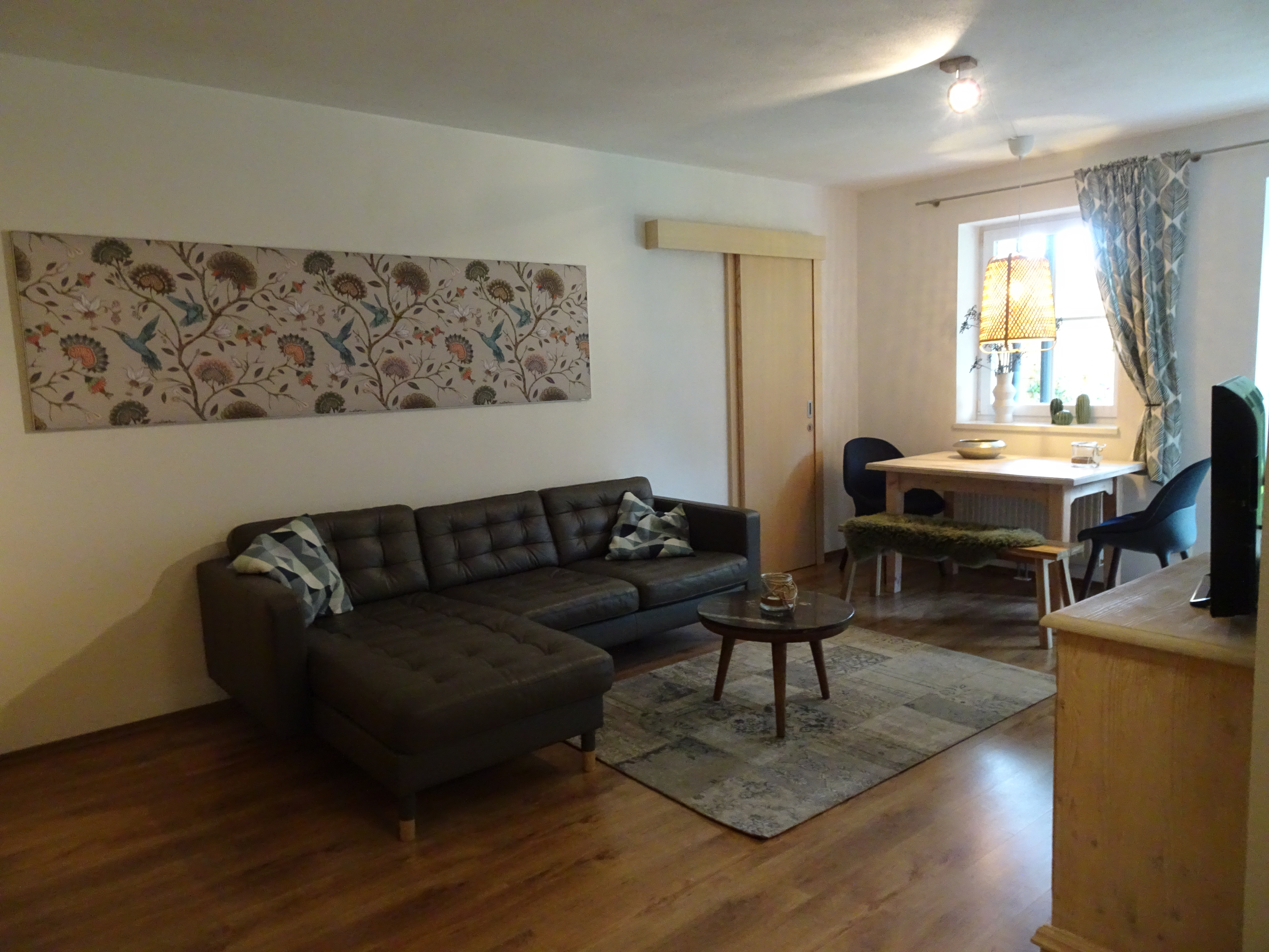 Feriendorf Wallenburg Hütten im Detail Ferienwohnung für 2 und 4 Personen im Haupthaus