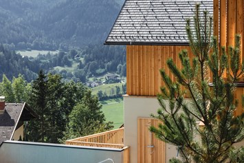 Chalet: Ausblick vom Bergdorf - Hideaway Hotel Montestyria Chalets & Suiten