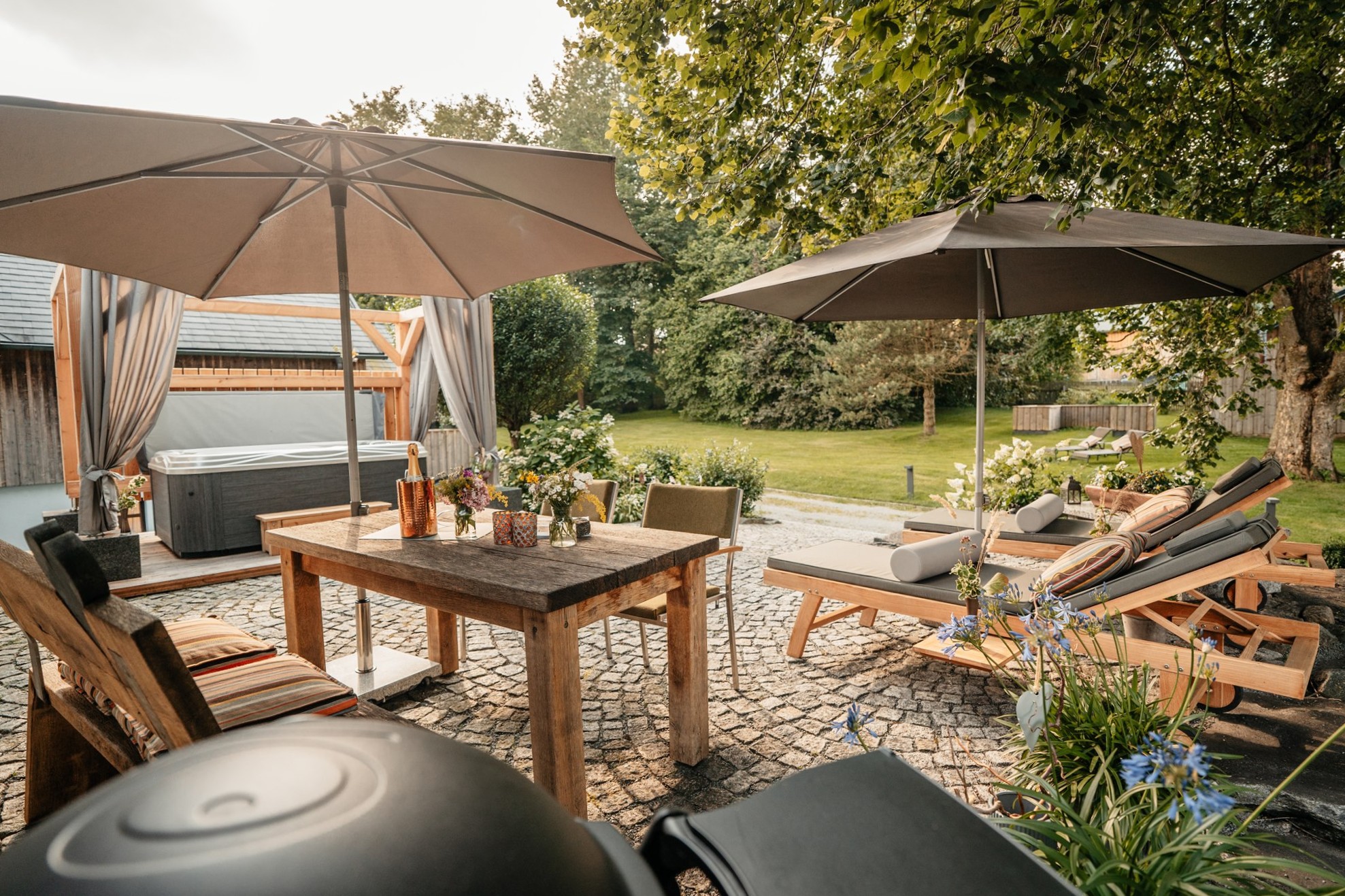 Hüttendorf - WLAN - Landhaus Chalet für 2 Personen 
ECHT. EINZIGARTIG. ENTSPANNEN. - Das MUSSEA Landhaus Chalet & Scheunenloft 