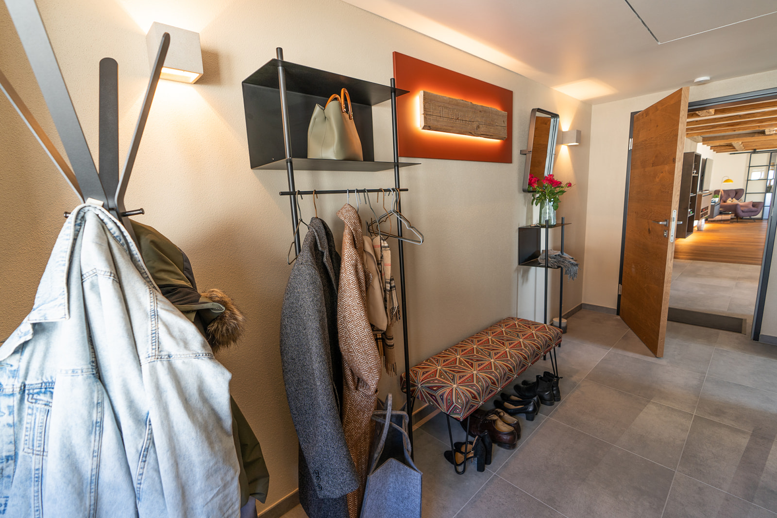 Chalet: Scheunenloft - bis 4 Personen 
Garderobenbereich - Das MUSSEA Landhaus Chalet & Scheunenloft 